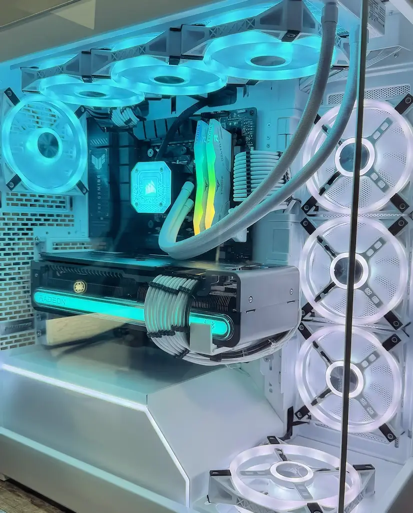 Montaje Gaming PC Phanteks Cabanillas de la Sierra Montaje Gaming PC Phanteks Cabanillas de la Sierra